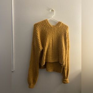 Cozy sweater with hood